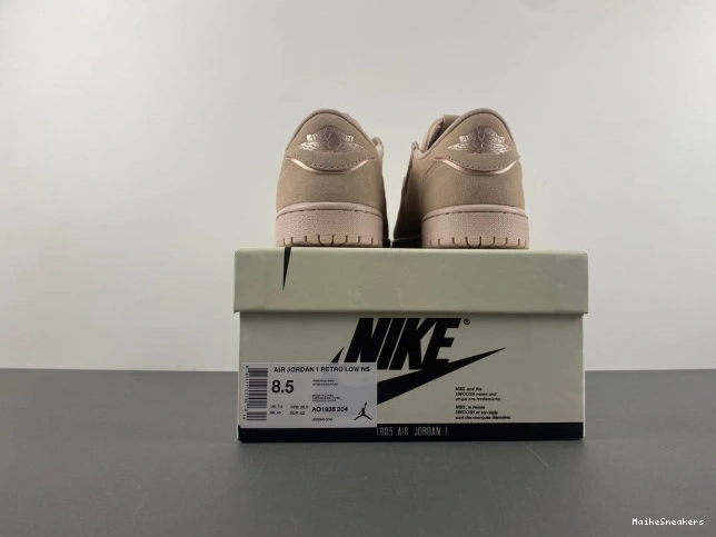 MaikeSneakers 1 Beige AO1935-204 NS Particle Low Jordan Retro 0710